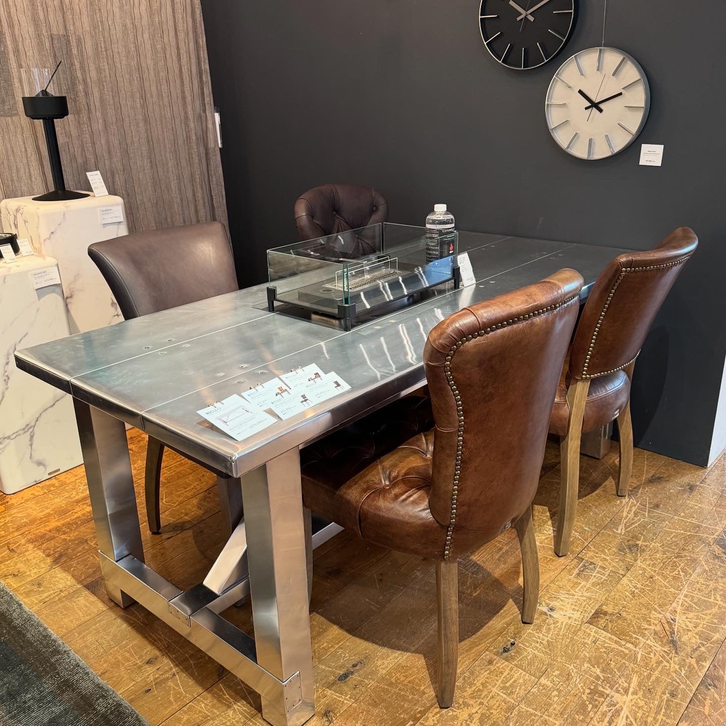 アルミが描く世界観