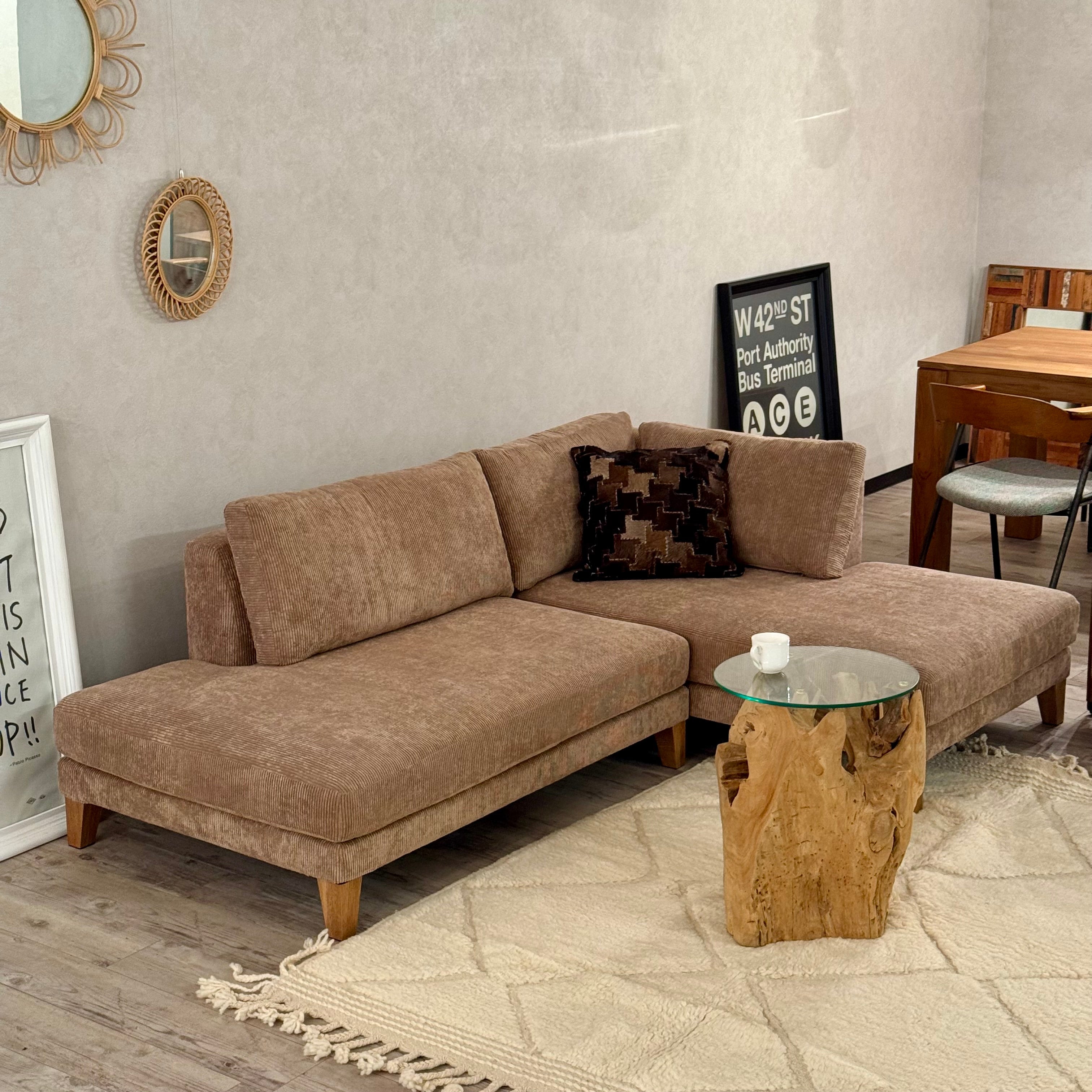 肌ざわりまで、気が合うソファ|BAY SOFA 64R/BEACH FURNITURE