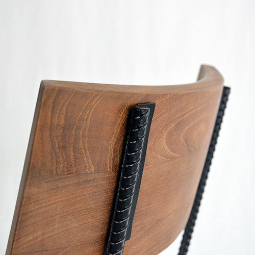 バシッとハマるデニムチェア d-Bodhi CAMPAGNA CHAIR BK