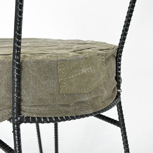 男前な顔付きになりました。d-Bodhi CAMPAGNA CHAIR BK MILITARY US