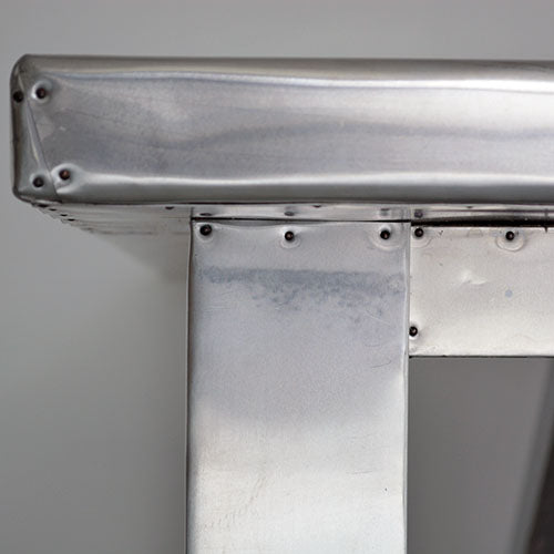 アルミで描く理想の空間 HALO BOSTON DINING TABLE W180