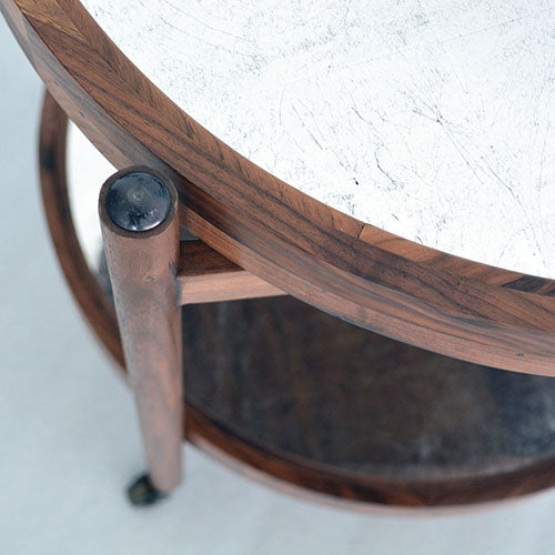 温もりと美しさを両立させる、リバーシブルバーカート bina GUS SMALL BAR CART