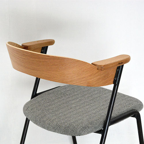 自動で笑顔になる。 / a.depeche danis short arm chair NT-CGY