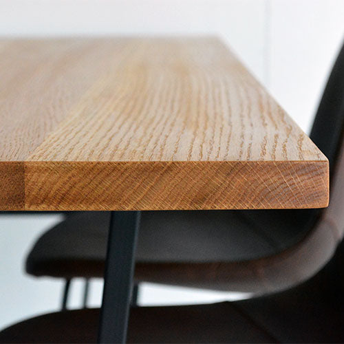 シルエットの美しさで勝負しよう。/ a.depeche splem table PUNISH chair