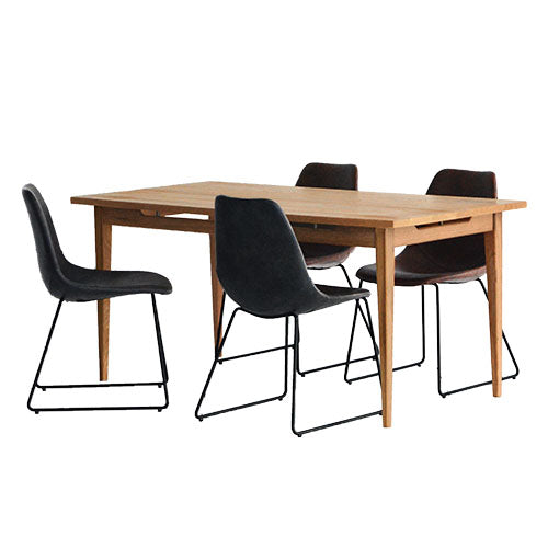 このバランス絶妙です。/ a.depeche solo table PUNISH chair