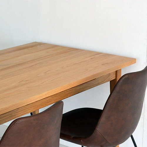このバランス絶妙です。/ a.depeche solo table PUNISH chair