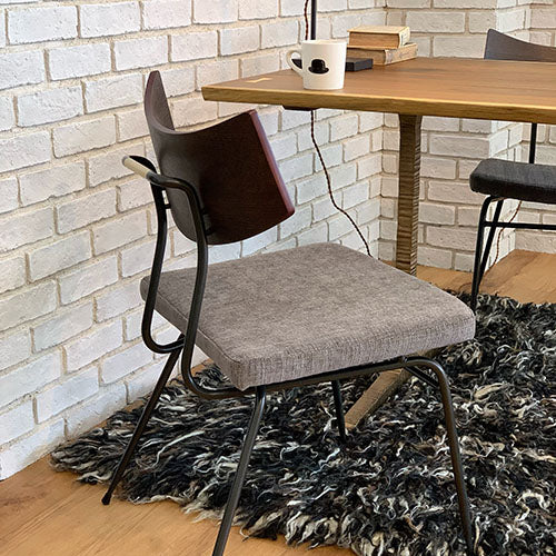 クセが強イイ、チェア。 / SQUARE ROOTS / SOLI CHAIR SEGF