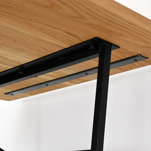 シャープな姿に心掴まれて。/ a.depeche splem dining table 1600