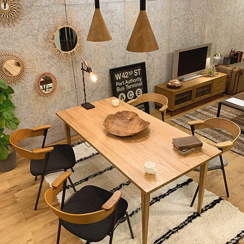 北欧っぽさがたまらない。/ a.depeche solo dining table 1600