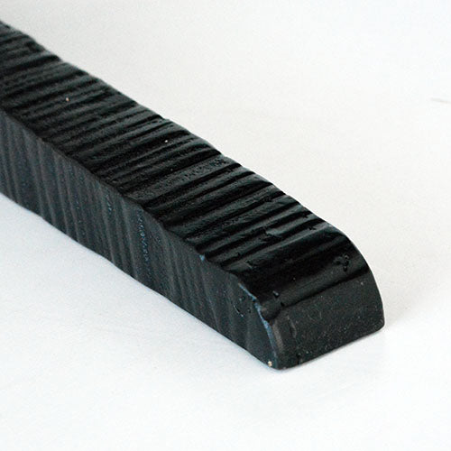 シックにまとめました。/ SQUARE ROOTS / T LEG DINING TABLE / SEAREDOAK OAK / BK LEG