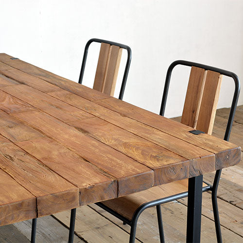 素地を活かしたリアル感がたまらない。 / d-Bodhi CELEBES DININGTABLE W180