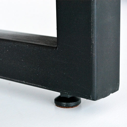 コンパクトでインパクト。/ d-Bodhi CELEBES DININGTABLE W140