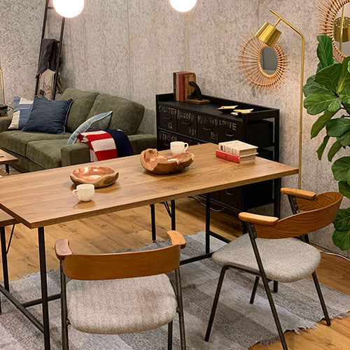 BYRON DINING TABLE 1500 MBR/BEACH FURNITURE|使用イメージ(食卓・チェア)|ホワイトオーク無垢材天板×黒スチール脚|4人掛け