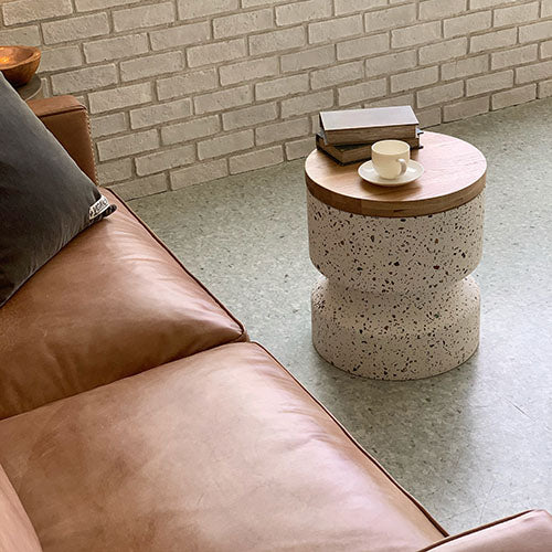品良くまとめるイギリスモダン。 HALO NEWCOUNTHENRY SOFA