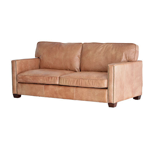 品良くまとめるイギリスモダン。 HALO NEWCOUNTHENRY SOFA