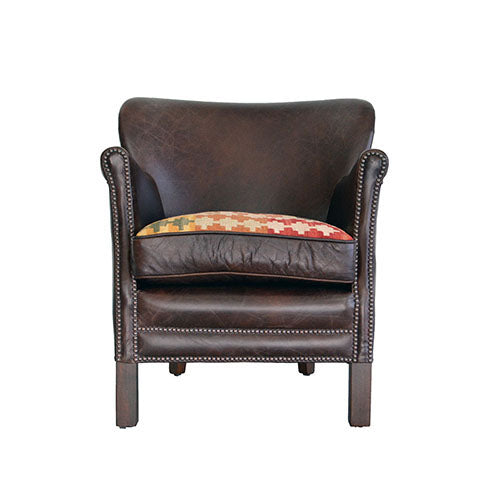 小さいながらも品格があります。HALO PROFESSOR ARM CHAIR