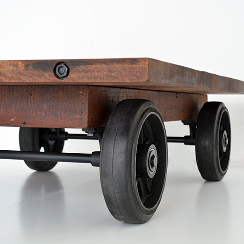 脚まわりに惚れました。CART COFFEE TABLE / DISTRICT EIGHT