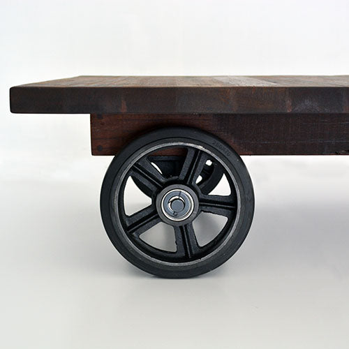 脚まわりに惚れました。CART COFFEE TABLE / DISTRICT EIGHT