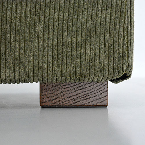 足をドーンと伸ばしたい。/ BEACH FURNITURE / OTTOMAN 70 CORDUROY KHAKI