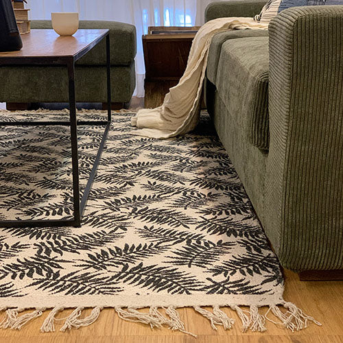 a.depeche roll tufted rug 2117 black LEAF