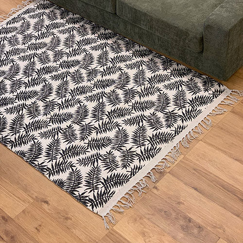 a.depeche roll tufted rug 2117 black LEAF
