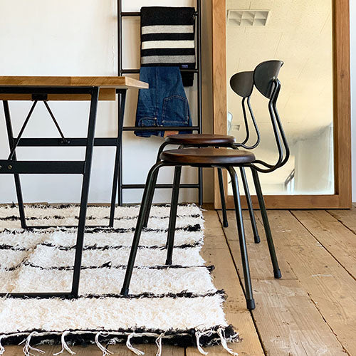 シャープな姿に心掴まれて。/ a.depeche splem dining table 1600