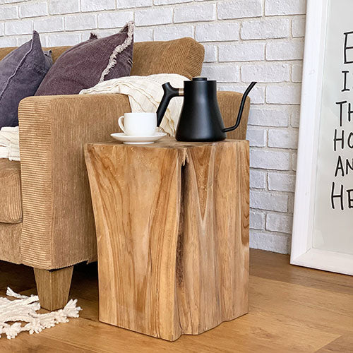 迫力の断面。/ dareels SOLID STOOL SQUARE