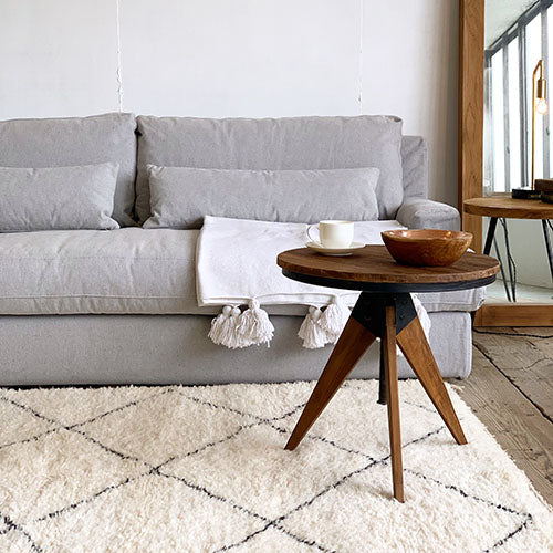グレー系インテリアにアクセントをプラス。 / HALO PANAMA 3P SOFA PHOENIX UPCYCLED GREY