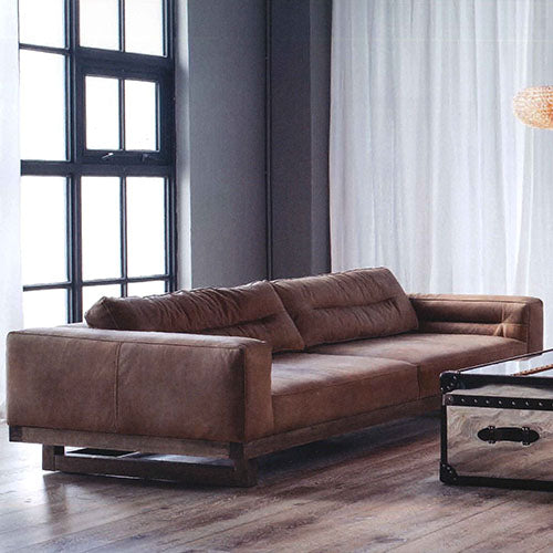 ビンテージ×ラグジュアリーな世界をお届け。 HALO FROSTER SOFA