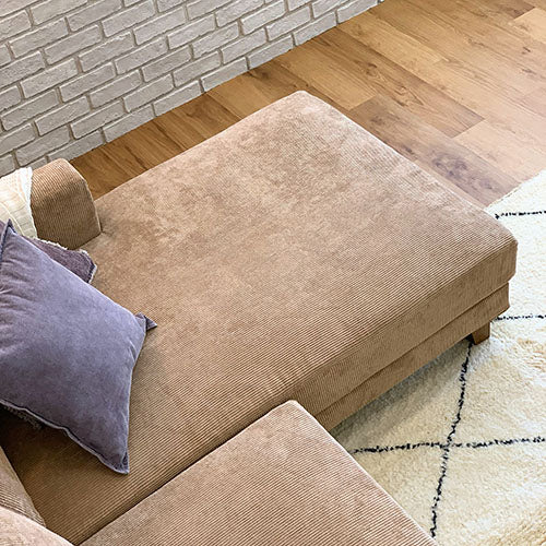 コーデュロイのカウチソファ、ここにあります。/ BEACH FURNITURE / BAY SOFA 84(R) CORDUROY CAMEL