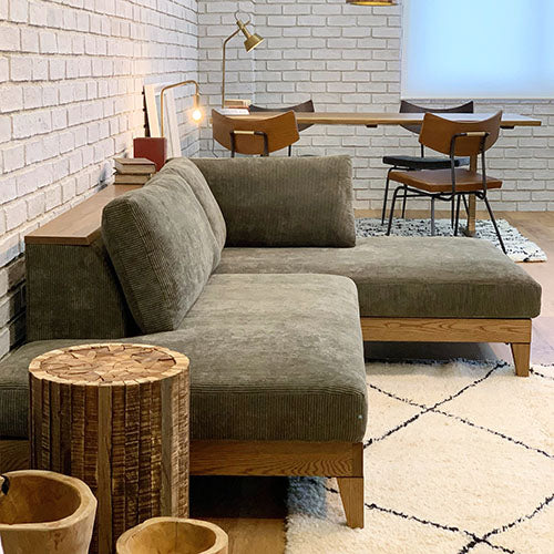 夢のコラボレーションが実現。/ BEACH FURNITURE / BAY SOFA 64 WST(R) CORDUROY KHAKI