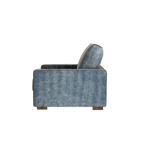 白背景で側面から見たBAY SOFA 72 デニムブルー、背クッションの高さと奥行き感