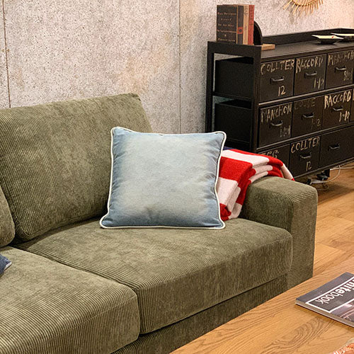 座るだけじゃ、もったない。 / BEACH FURNITURE / BAY SOFA 72 CORDUROY KHAKI