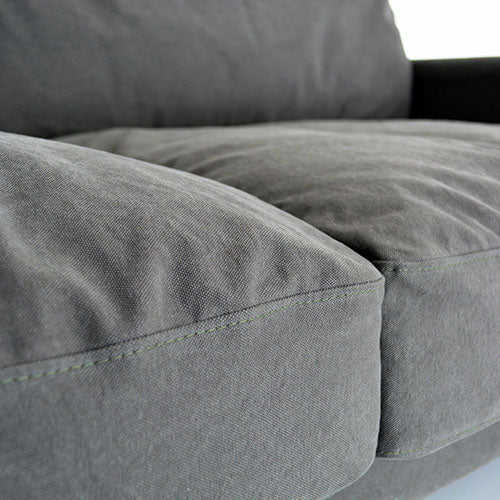 倉敷帆布×ウォールナット無垢材。SWITCH Cloud Sofa 3P