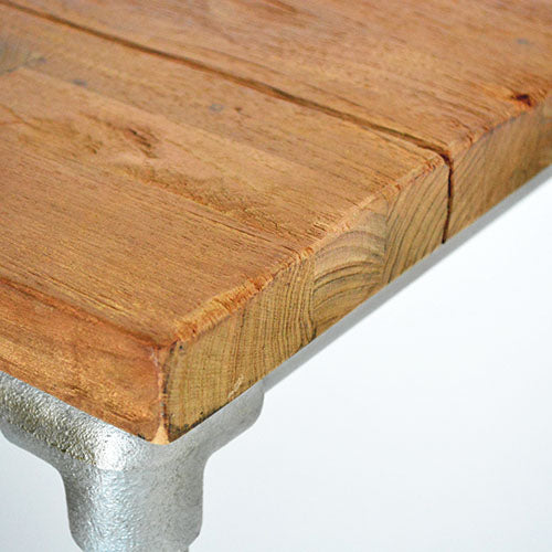 いやー、このラフさが魅力なんです。d-Bodhi / TUBE RECT COFFEE TABLE