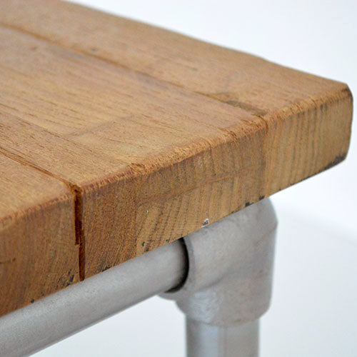 いやー、このラフさが魅力なんです。d-Bodhi / TUBE RECT COFFEE TABLE