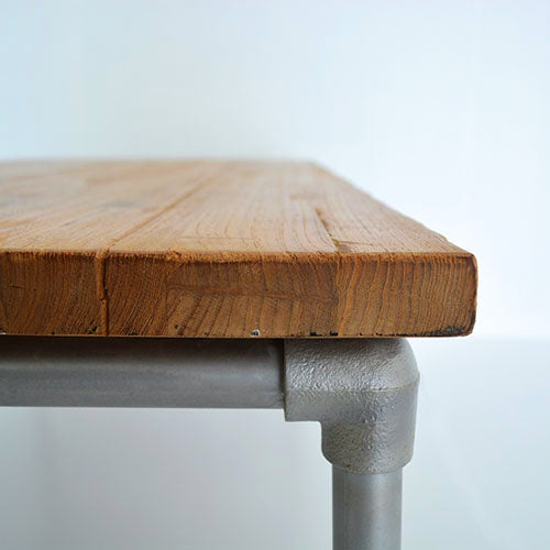 いやー、このラフさが魅力なんです。d-Bodhi / TUBE RECT COFFEE TABLE