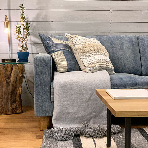 大人好みのデニムソファ。 / BEACH FURNITURE / BAY SOFA 83 DENIM BLUE