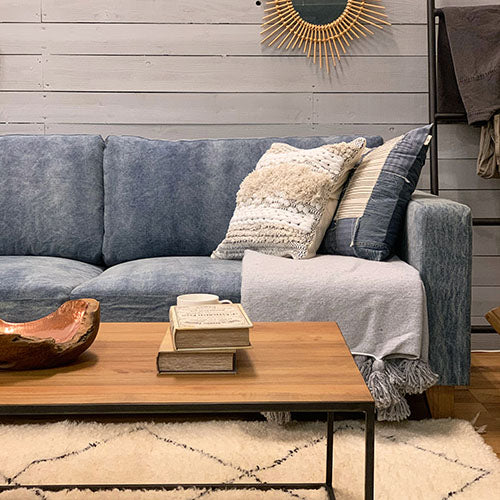大人好みのデニムソファ。 / BEACH FURNITURE / BAY SOFA 83 DENIM BLUE