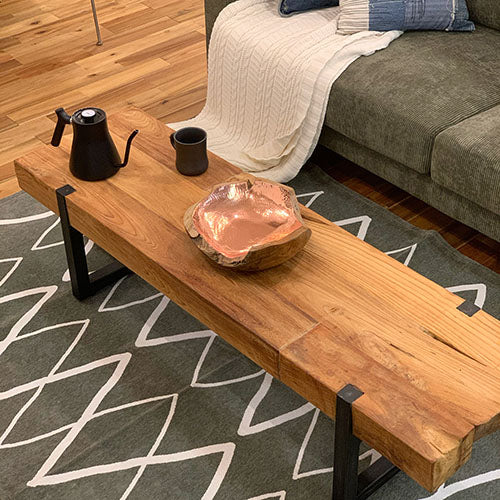 BAY SOFA 83(コーデュロイ/カーキ)|使用イメージ(テーブル上・小物寄り)|W200×D95×H75×SH40