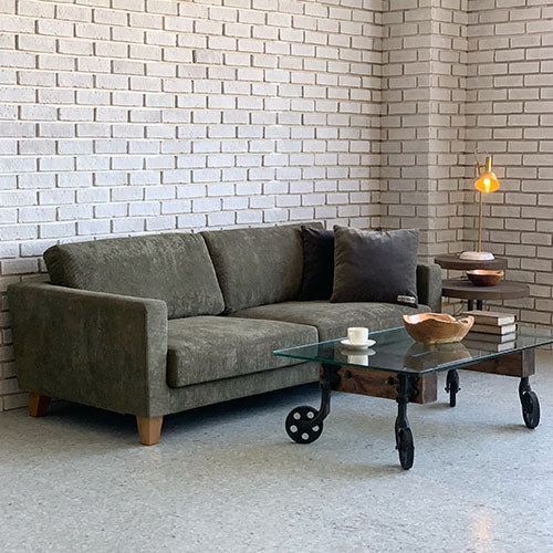 BAY SOFA 83(コーデュロイ/カーキ)|使用イメージ(ローテーブル・小物/引き)|W200×D95×H75×SH40