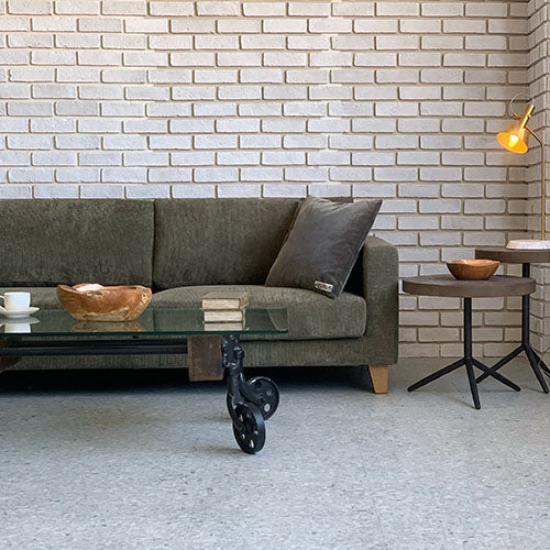 BAY SOFA 83(コーデュロイ/カーキ)|使用イメージ(正面/テーブルと小物)|W200×D95×H75×SH40