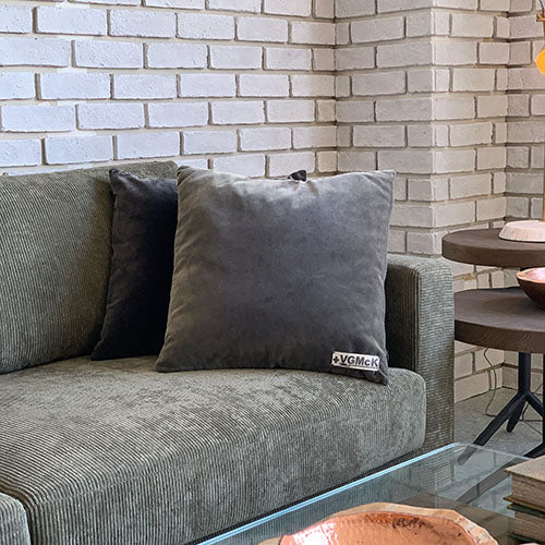 BAY SOFA 83(コーデュロイ/カーキ)|使用イメージ(クッション寄り)|W200×D95×H75×SH40