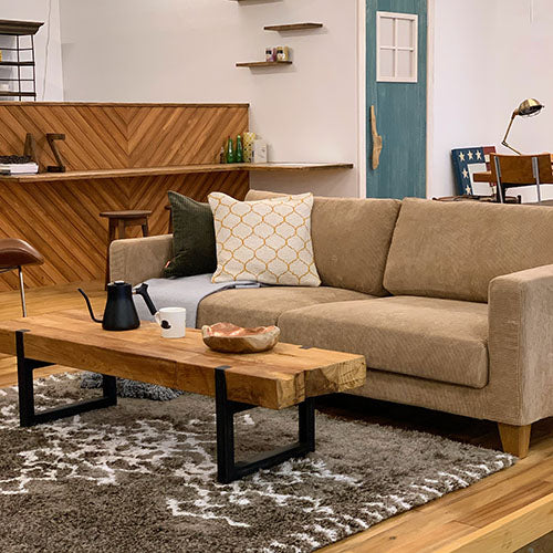 BAY SOFA 83(コーデュロイ/キャメル)|使用イメージ正面(店内/全体)|W200×D95×H75×SH40