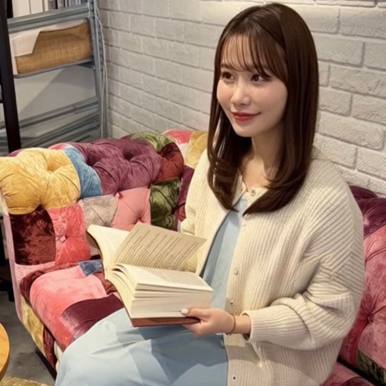 色のパッチワークがくつろぎを塗り替える｜BENSINGTON SOFA／HALO