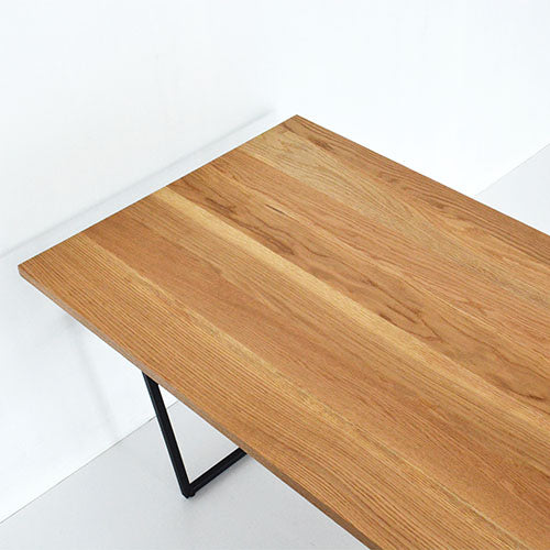 シャープな姿に心掴まれて。/ a.depech splem dining table 1600