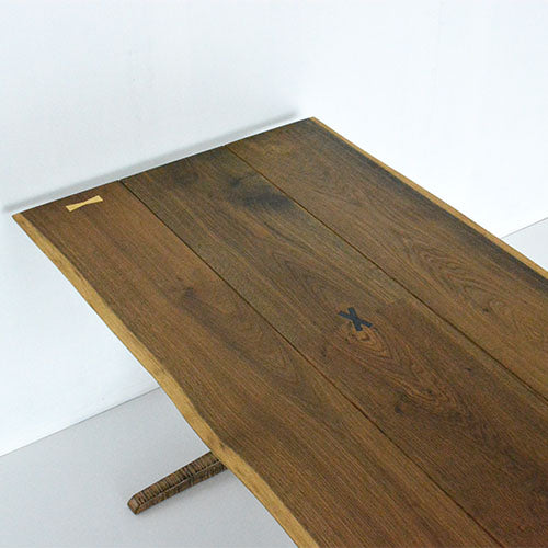 衝撃のカッコ良さ。 / SQUARE ROOTS / T LEG DINING TABLE / SMOKED OAK / BRONZE LEG