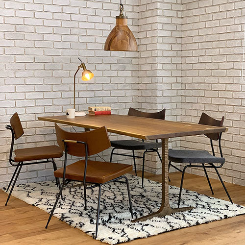 衝撃のカッコ良さ。 / SQUARE ROOTS / T LEG DINING TABLE / SMOKED OAK / BRONZE LEG