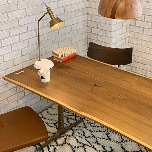 衝撃のカッコ良さ。 / SQUARE ROOTS / T LEG DINING TABLE / SMOKED OAK / BRONZE LEG