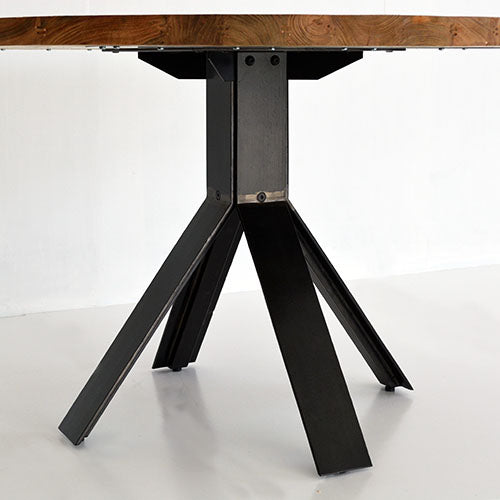 ビンテージな丸テーブル、ここにあります。 / dareels JATI CIRCLE 110 DINING TABLE